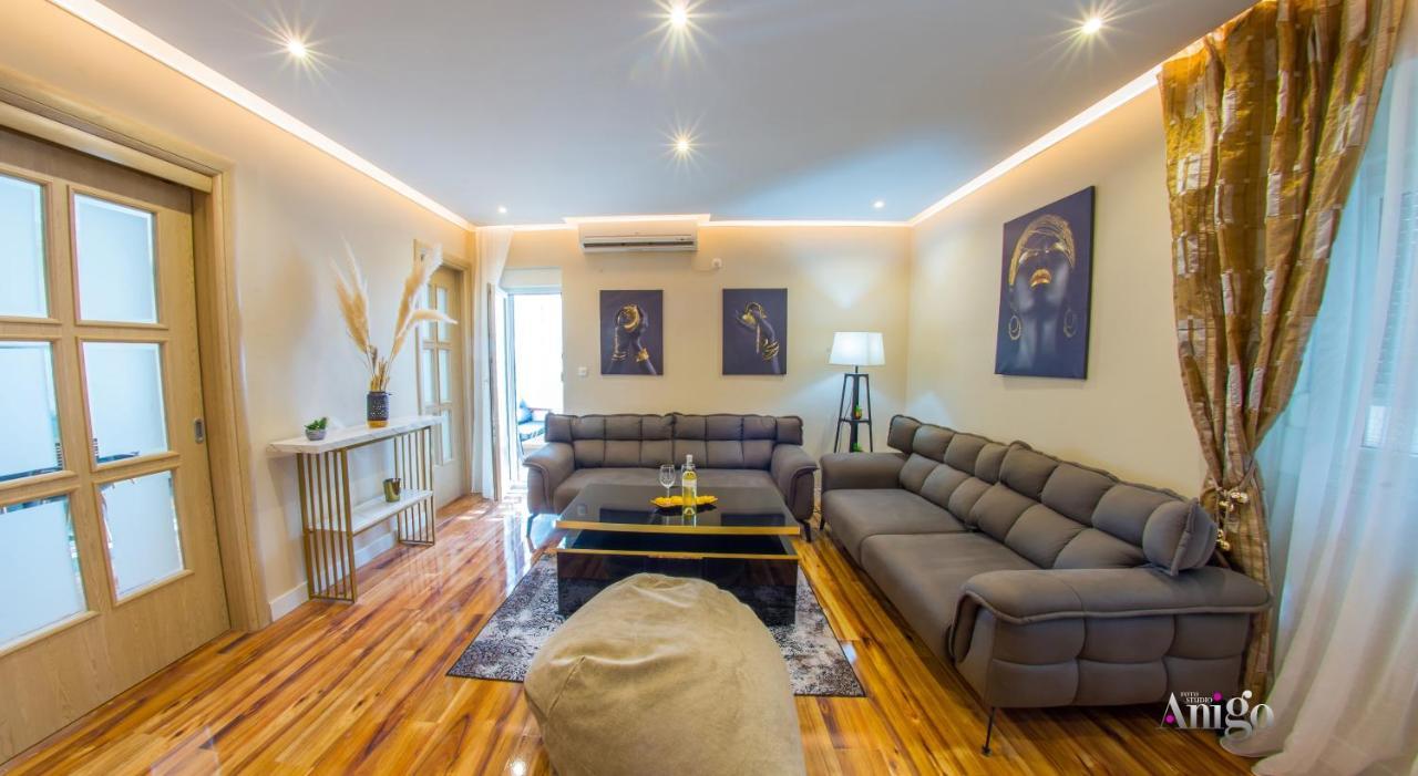 Luxury Apartment Black And Gold Mostar Eksteriør billede